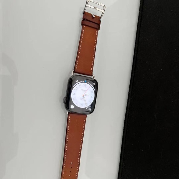 Apple Watch Series 6 Hermes Version - Picture 3 of 4